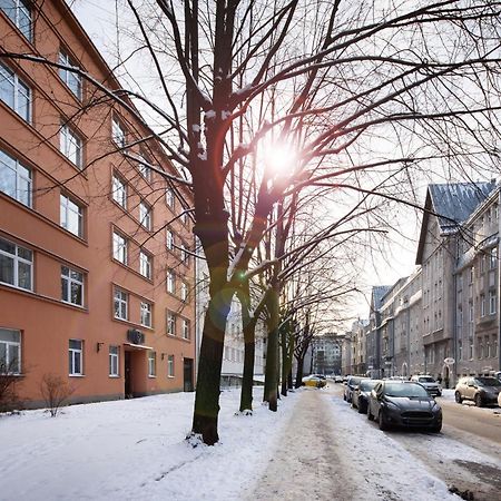 Riga Embassy Center Apartment With Parking Exteriör bild