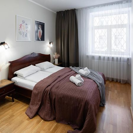 Riga Embassy Center Apartment With Parking Exteriör bild