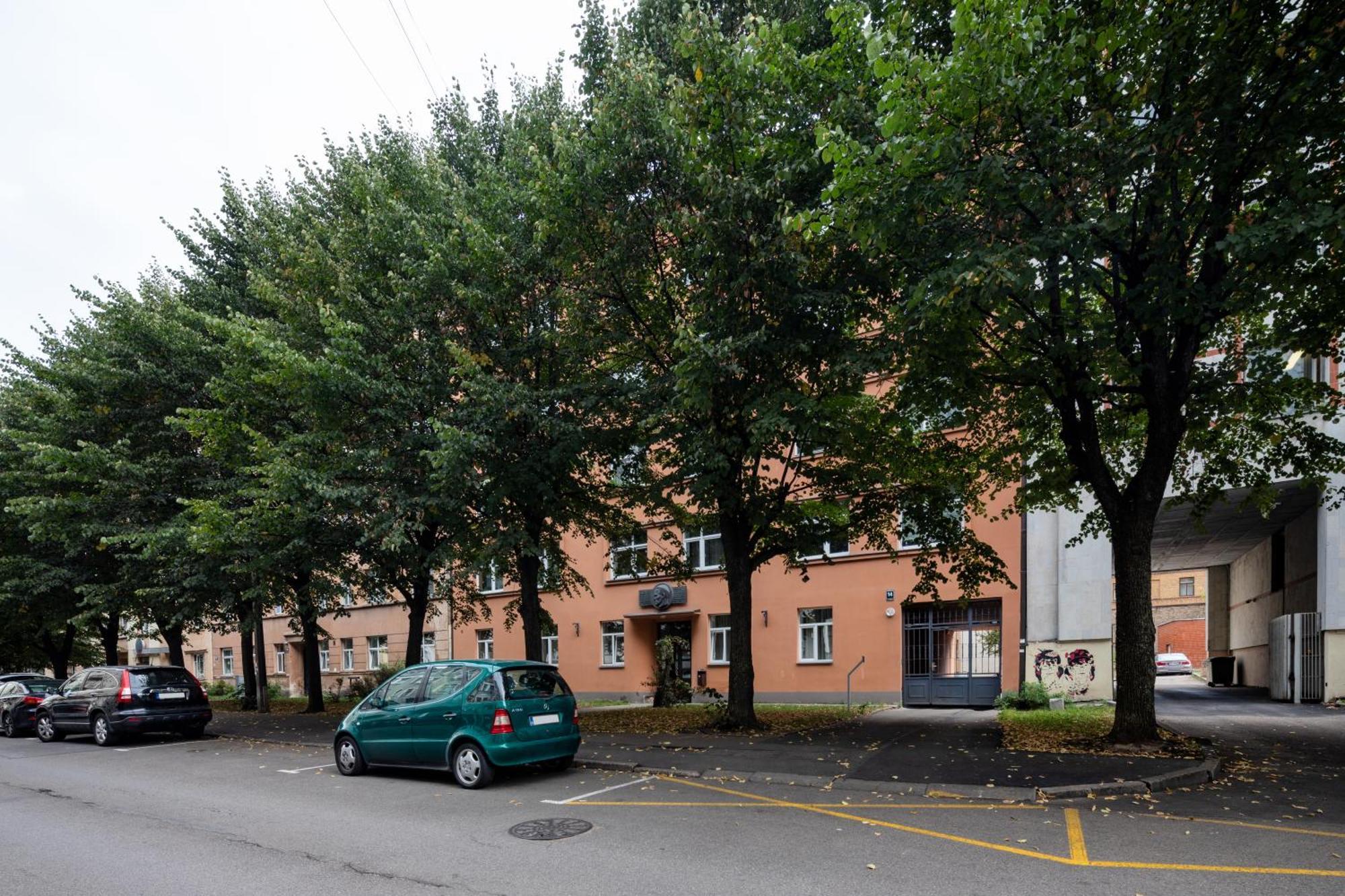 Riga Embassy Center Apartment With Parking Exteriör bild